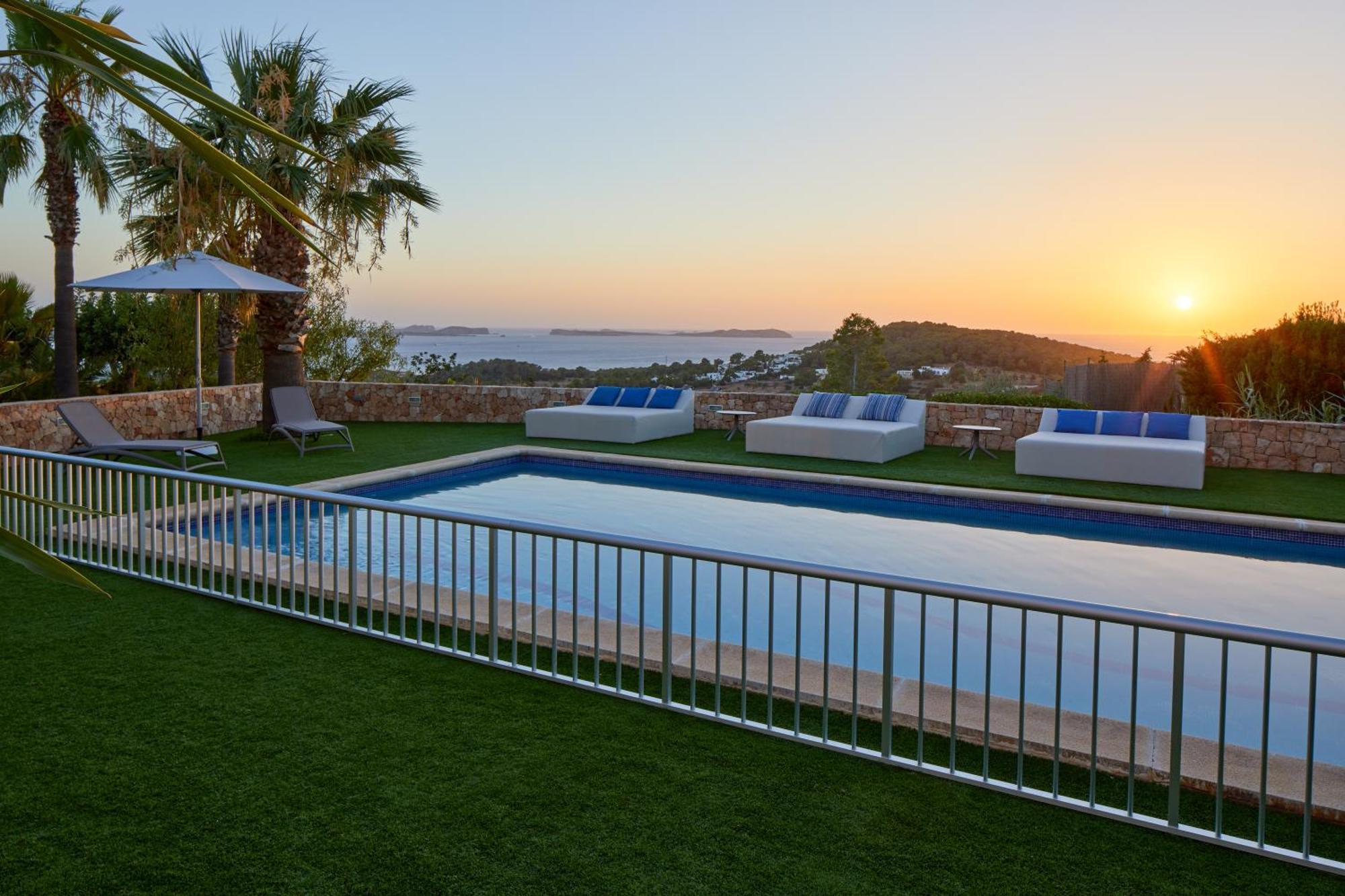 Villa Can Joan I - Fantastic Sunset Views And Family Friendly - San Antonio  Exterior foto